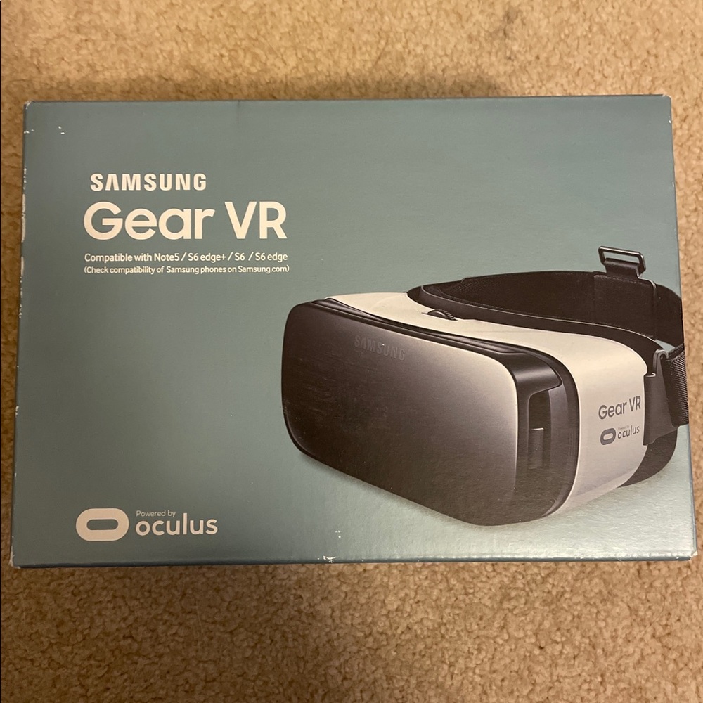 Samsung SM-R322NZWAXAR Gear VR Headset Frost White Powered by Oculus S6 S7 Note5